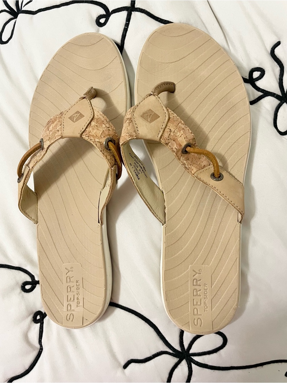 Sperry Women's Tan Cork-Trim Thong Sandals